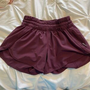 Lululemon track that high rise lines short 3”